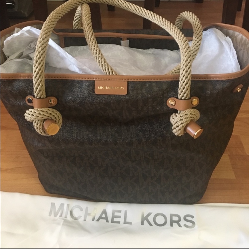 NWT Michael Kors Maritime Large Tote